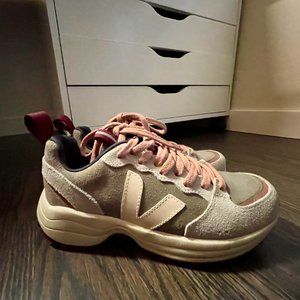 Veja VENTURI ALVEOMESH